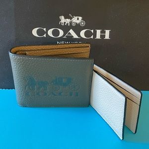 NWT Coach 3-in-1 wallet in Colorblock With Horse and Carriage